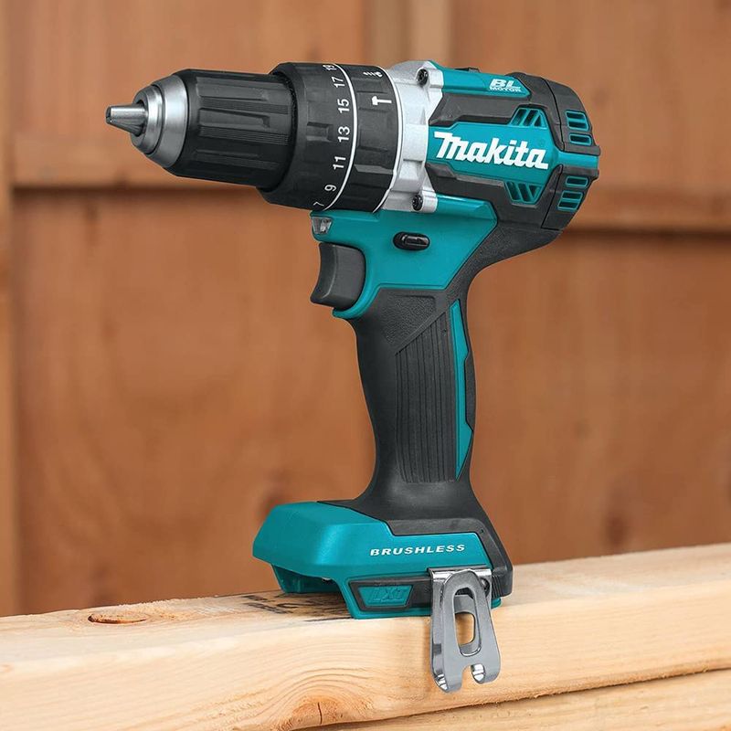 Taladro Percutor De 1/2 Inalámbrico 18V LXT Makita DHP458RFE